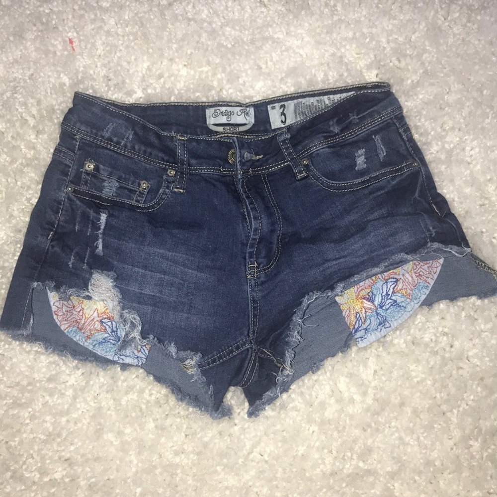 Indigo rain distressed shorts size 3